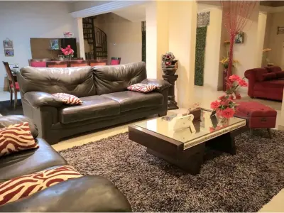 Casa de 3 dormitorios en venta en La Encarnación 4