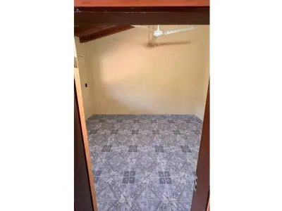 Casa de 3 quartos para alugar em Villa Elisa 4
