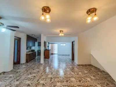 Three-Level House for Sale in Mbachio, Lambaro 2