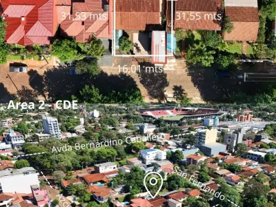 Casa de 4 dormitorios con piscina en venta en Ciudad del Este 2