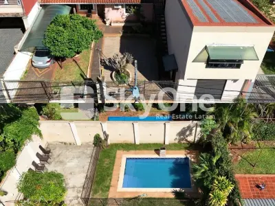 Casa de 4 dormitorios con piscina en venta en Ciudad del Este 4