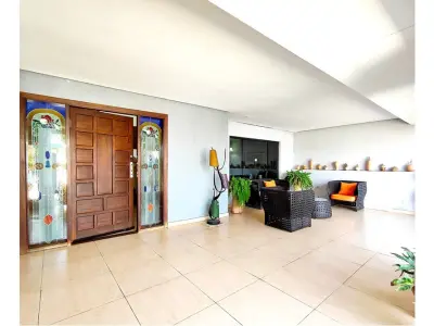 Casa de 4 dormitorios en suite en venta en Santa Lucía, Lambaré 3