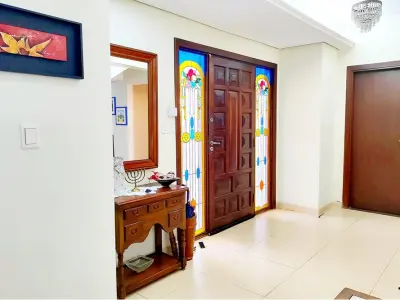Casa de 4 dormitorios en suite en venta en Santa Lucía, Lambaré 4