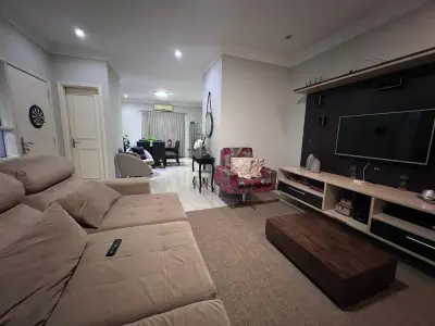 Casa de 4 dormitorios en venta en Barrio San José, Ciudad del Este 2