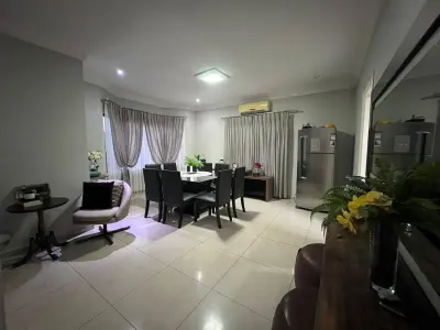 Casa de 4 dormitorios en venta en Barrio San José, Ciudad del Este 3