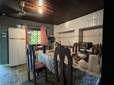 Casa de 4 quartos à venda no bairro Santa Ana, Ciudad del Este 3