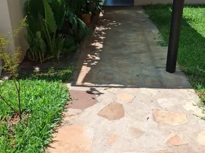 Casa de 5 quartos à venda no Bairro Mburucuyá, Assunção 4