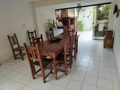 Casa de 5 quartos à venda no bairro Mcal. Francisco Solano López, Asunción 3