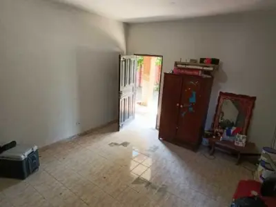 Casa de 5 quartos à venda no centro de Limpio 2