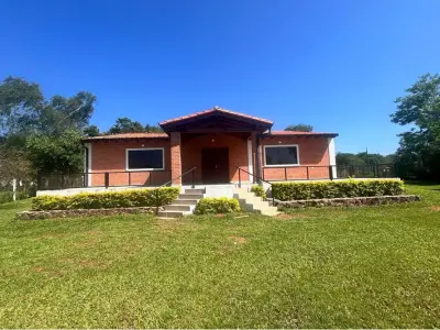 Casa de campo à venda em Yaguarón, Paraguarí 2