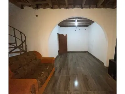 Casa de dois andares para terminar à venda no Trigal 3 3