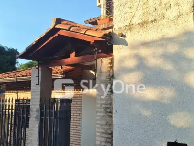 Two-storey house for sale in San Lorenzo, La Victoria 2