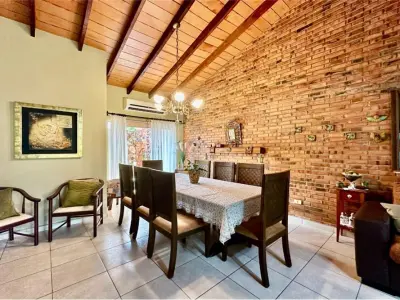 Casa de una planta en venta en Luque, Loma Merlo 3