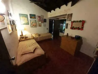 Casa de verão para alugar à beira do lago em San Bernardino 4