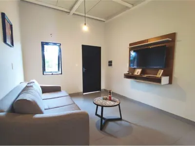 Casa dúplex amoblada en venta en Areguá, Kokue Guasu 4
