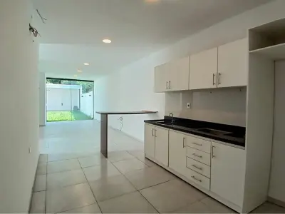 Casa dúplex en venta en Pilar del Norte, Limpio 4