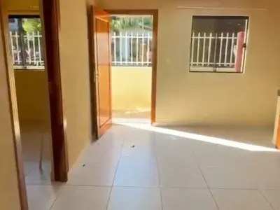 Casa para alugar com 2 quartos em San Roque González 4
