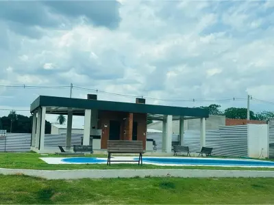 Casa mobiliada para alugar no condomínio Arasy 3, Areguá 2
