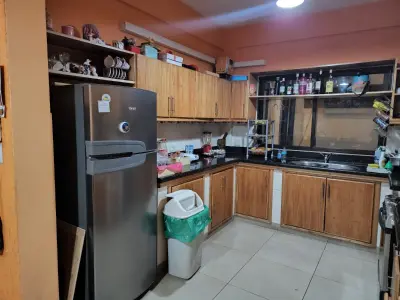 Casa en alquiler con 6 dormitorios en Guarambaré 4