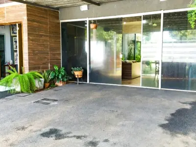Casa para alugar com piscina em Itauguá, 5 quartos 4