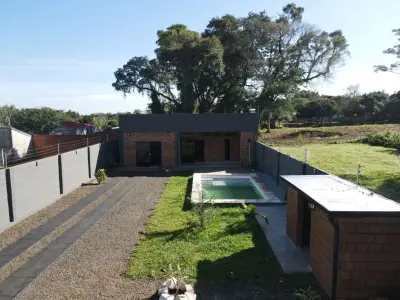 House for rent with pool in San Isidro, Encarnación 4