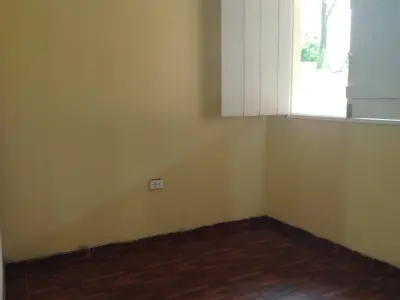 Casa para alugar com 3 quartos e amplo quintal em Capiatá 3