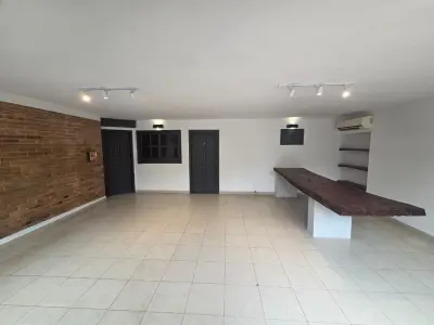 Casa para alugar com 3 quartos em condomínio no Mariscal Estigarribia 2