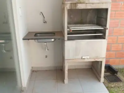 Casa para alugar no condomínio fechado Arasy 2, Luque - 3 quartos 4