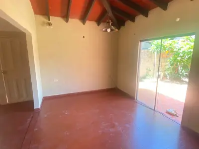 Casa en alquiler en Barrio San Juan, Villa Elisa 3