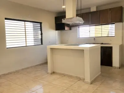 House for rent in Santa Librada neighbourhood, Mariano Roque Alonso 3