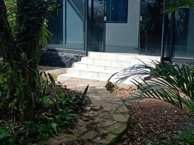 Casa en Alquiler en Ecos del Lago, Areguá | 2 Dormitorios 2