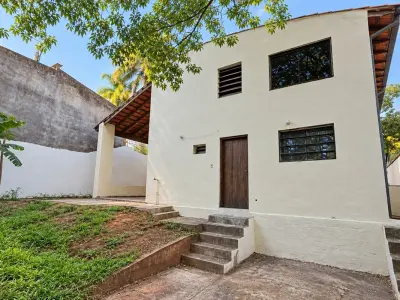 Casa en alquiler en Fernando de la Mora, barrio Estanzuela 4