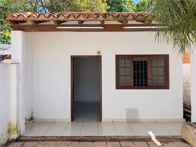 Casa en alquiler en Fernando de la Mora, zona norte 3