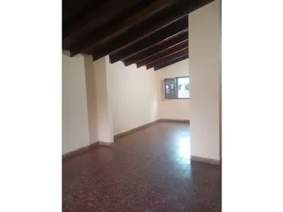 Casa para alugar em Kennedy, Capiata 4