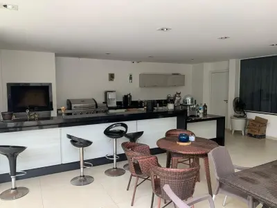 Casa en alquiler en Paraná Country Club, Hernandarias 3