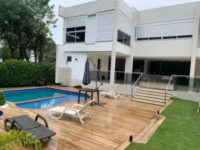 Casa en alquiler en Paraná Country Club, Hernandarias 4