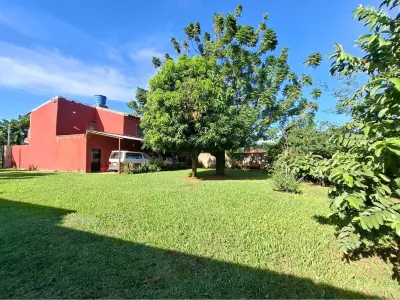 Casa en alquiler en Rincón de Ñemby con 2 dormitorios 3