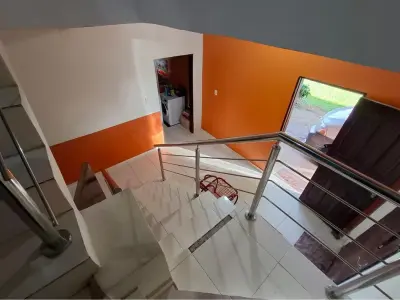 Casa en alquiler en Rincón de Ñemby con 2 dormitorios 4