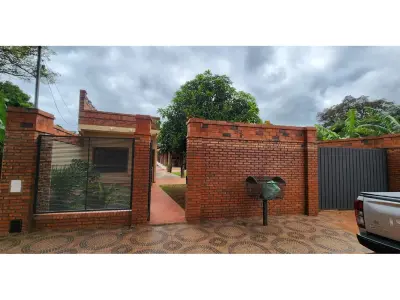 Casa para alugar ideal para escritório em Capiatá 2
