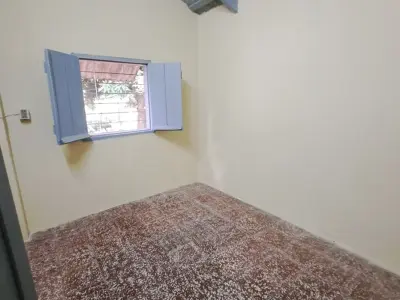 Casa para alugar na Avda. Gral. Santos, San Vicente 4