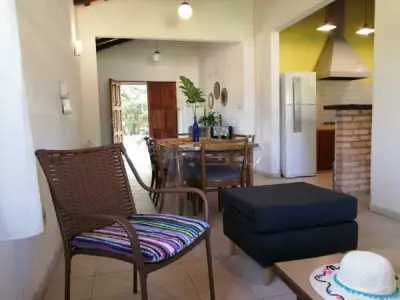 House for Temporary Rent in San Bernardino – 3 Bedrooms with Pool 3