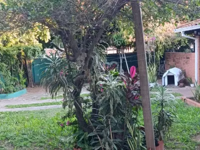 Casa de esquina com 4 quartos no Bairro Republicano, Assunção 4