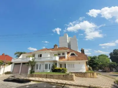 Casa de esquina à venda em Recoleta, Assunção 3