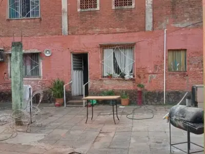 Casa en venta a refaccionar en Lambaré, barrio San Isidro 4
