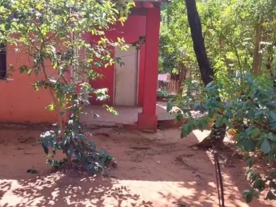 Casa à venda para reformar em Maca-I, Luque 2