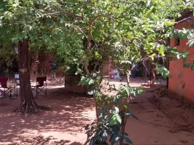 Casa à venda para reformar em Maca-I, Luque 3