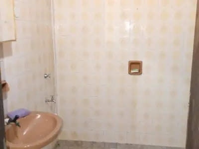 Casa à venda para reformar em San Vicente, Assunção 3