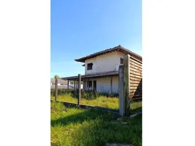 Casa en venta a terminar en Luque, Zárate Isla 4