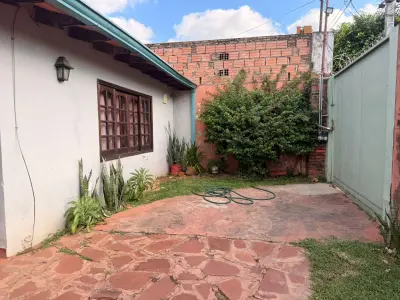 Casa en venta, Barrio Nazareth, Asunción 3
