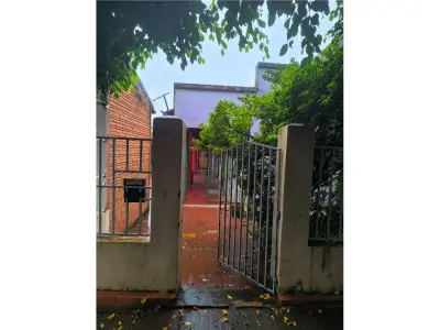 House for sale with 2 bedrooms in Encarnación, Itapúa 2